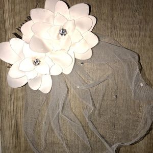 Blusher W/Detachable Flowers w rhinestones!